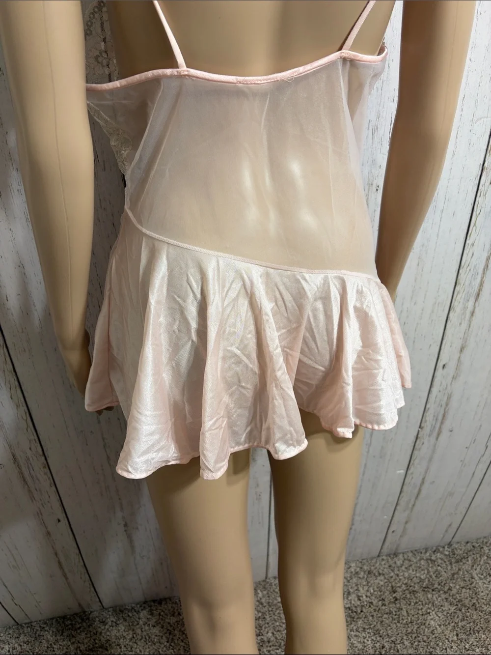 Vintage Pink Lace & Satin Chemise with Bow Accent - Picture 5 of 8
